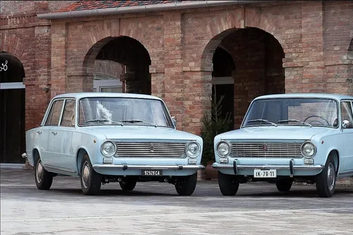 От Toyota до Lada: 5 смешных и странных историй ребеджинга автомобилей От Toyota до Lada: 5 смешных и странных историй ребеджинга автомобилей