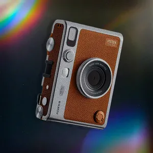 Фотоаппарат моментальной печати Fujifilm Instax Evo Фотоаппарат моментальной печати Fujifilm Instax Evo