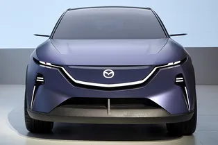 Ущипните меня: Mazda запатентовала 6-тактный двигатель, который сам для себя делает водород