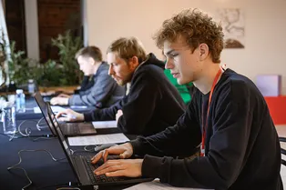 Профессии, которые не исчезнут: каким будет ИТ-рынок после 2030