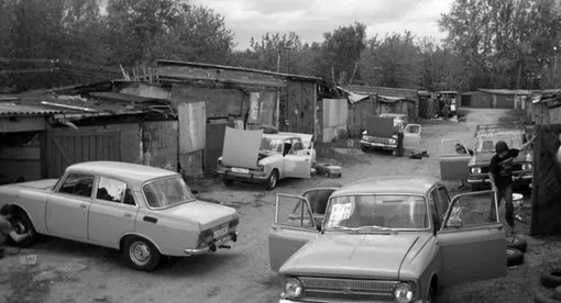 ссср гаражи москвичи