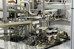 Китай создал мощнейший в мире магнит в 700 000 раз сильнее магнитного поля Земли Китай создал мощнейший в мире магнит в 700 000 раз сильнее магнитного поля Земли