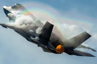 F-35 спрячется от вражеских радаров за фольгой