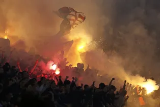 Почему футбольные фанаты мгновенно теряют самоконтроль Почему футбольные фанаты мгновенно теряют самоконтроль