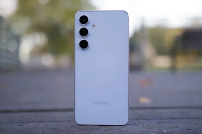 Неожиданные обновления Samsung Galaxy S25 FE: iPhone 16e, трепещи!