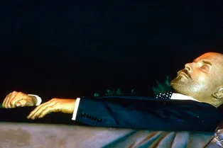 Достояние общественности: почему тело Ленина до сих пор не похоронили Достояние общественности: почему тело Ленина до сих пор не похоронили