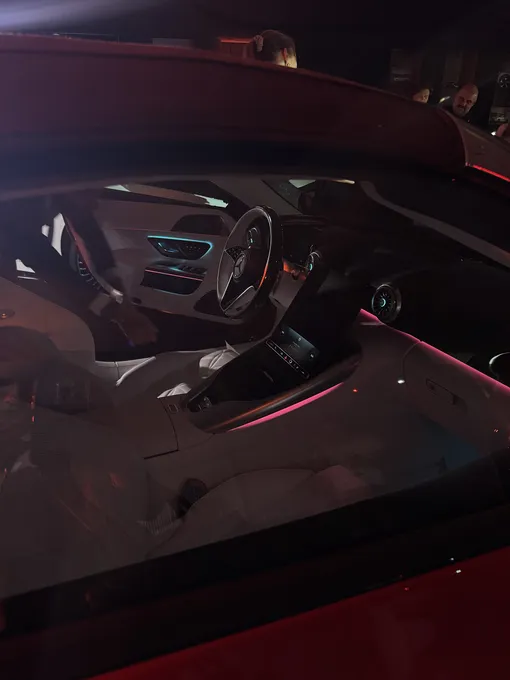Mercedes-Maybach SL 680 Mercedes-Maybach SL 680