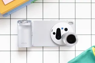 Король зума — на российском рынке: что нужно знать о фотофлагмане vivo X300 Ultra