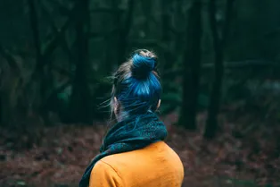 Почему у людей не бывает от природы голубых или зеленых волос? Почему у людей не бывает от природы голубых или зеленых волос?