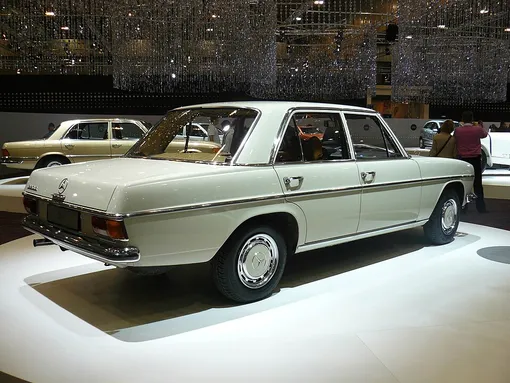 mercedes-benz w114 white rear view