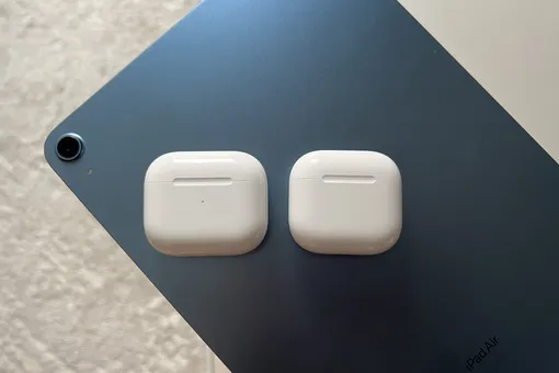 Сравнение AirPods 3 и AirPods 4: для тех, кто не любит амбушюры Сравнение AirPods 3 и AirPods 4: для тех, кто не любит амбушюры