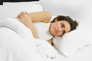 Вы тоже с этим сталкивались: почему, лежа на подушке, слышно собственное сердцебиение