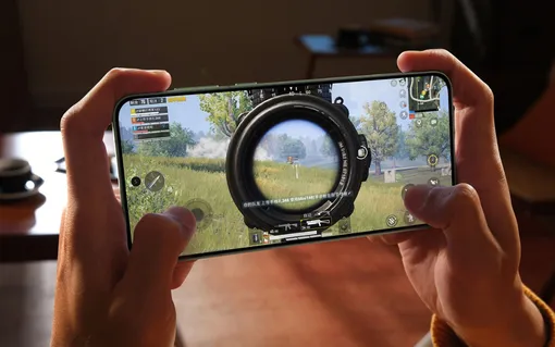 Смартфон для игр с емким аккумулятором, мощным процессором и быстрым экраном 165 Гц