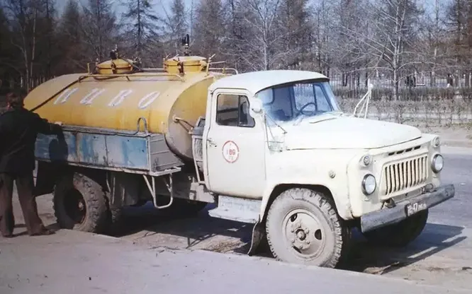 В чем неочевидная особенность пищевой цистерны АЦПТ? В чем неочевидная особенность пищевой цистерны АЦПТ?