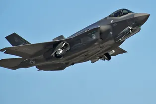 Почему японский F-35 утонул в океане Почему японский F-35 утонул в океане