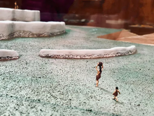 Фигурки древних людей