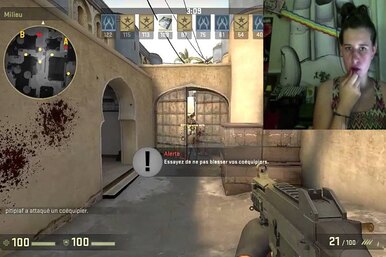 Девушка-стример сыграла в Counter-Strike с помощью губной помады