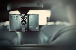 Как выбрать навигатор: тест Garmin DriveAssist 50 RUS LMT