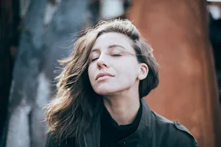 Интересный факт! Вот что происходит в мозгу во время мечтаний наяву Интересный факт! Вот что происходит в мозгу во время мечтаний наяву