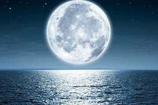 Правда ли, что Луна вызывает приливы и отливы