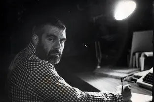 Сергей Довлатов использовал этот лайфхак для того, чтобы улучшить свою речь и избежать многословия. Что это за прием?