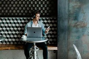 Эксперты рассказали, каких знаков зодиака больше всего среди миллиардеров! Верите в астрологию?