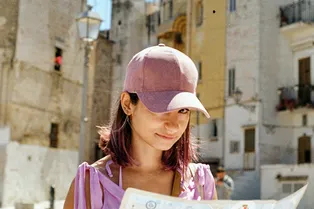 Турист в Помпеях выцарапал свое имя на стене, которой 2000 лет! Мужчину из Казахстана арестовали Турист в Помпеях выцарапал свое имя на стене, которой 2000 лет! Мужчину из Казахстана арестовали