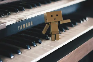 Google Gemini научился создавать музыку: все благодаря ИИ-модели Lyria 3