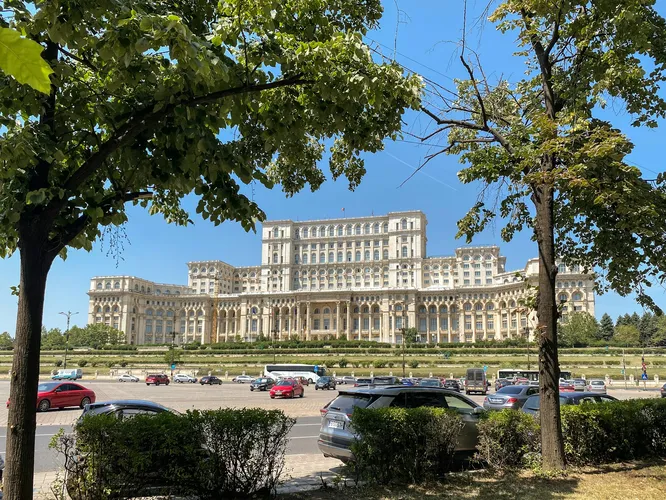 Бухарест – это чья столица?