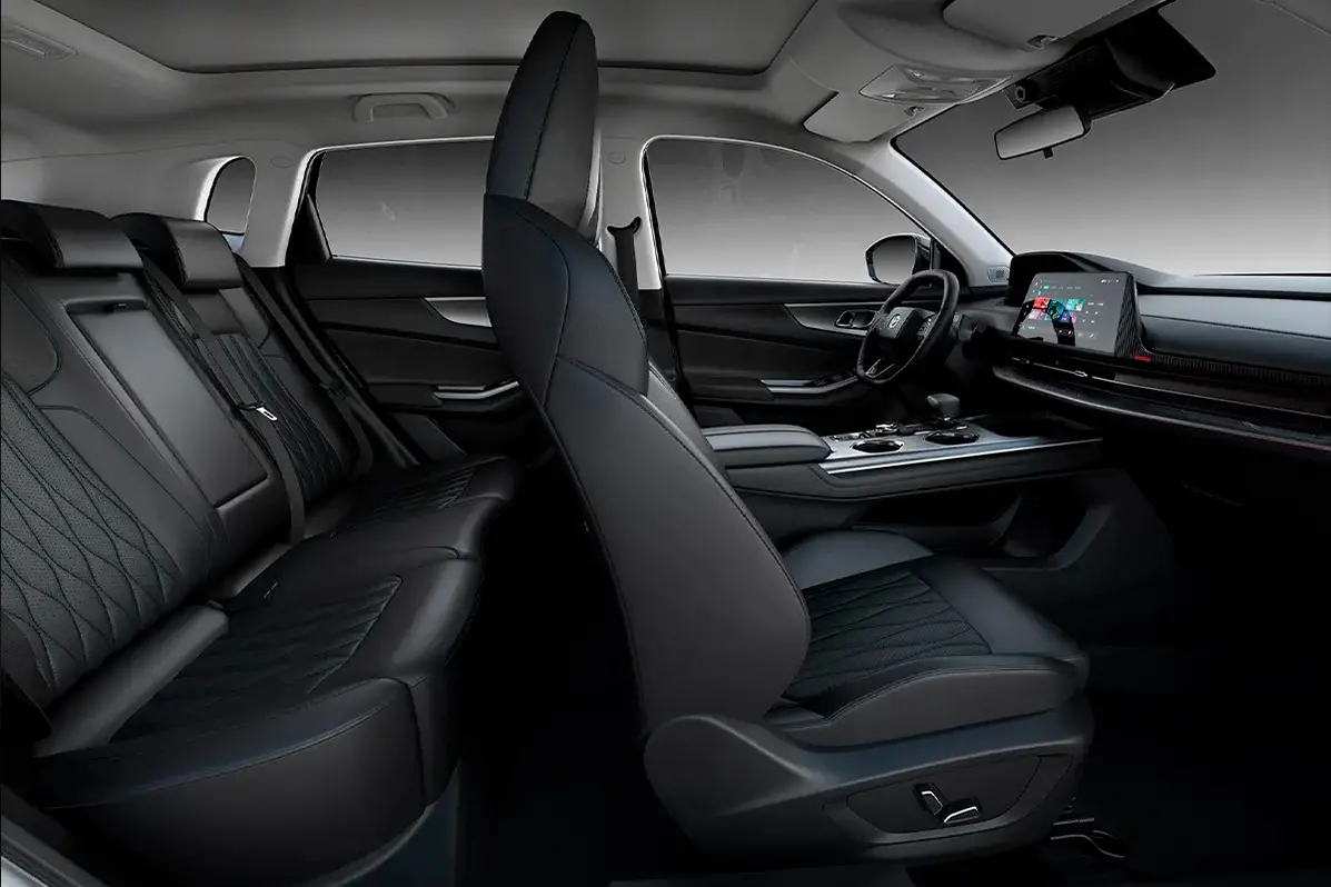 Спинки кресла Changan ломаются при ДТП, утверждает блогер. Ну что, поверим?