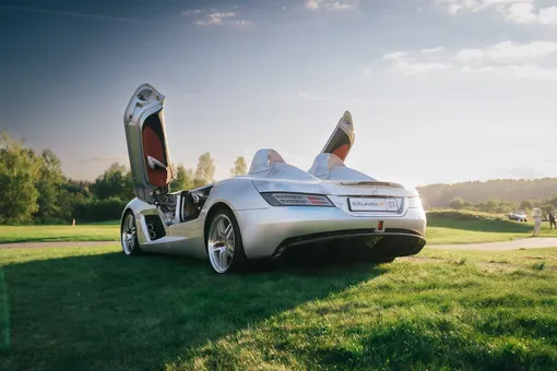 Mercedes-Benz McLaren SLR Stirling Moss авто