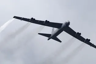 Бомбардировщики вооружат боевыми лазерами