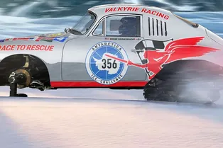 64-летняя женщина хочет пересечь Антарктиду на Porsche 356A с гусеницами вместо колес