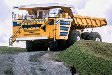 10 мощнейших карьерных самосвалов со всего мира