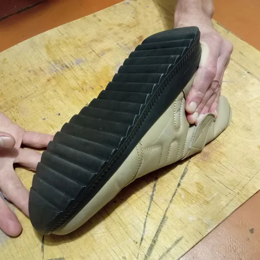 ботинок скользкая подошва