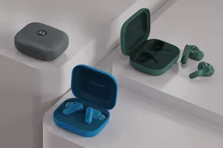 Анонс Moto Buds Bass: беспроводные наушники с шумоподавлением за 23 доллара