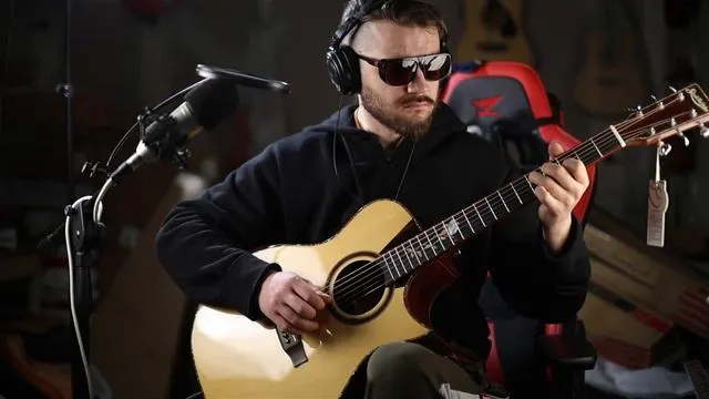 Нажми и смотри