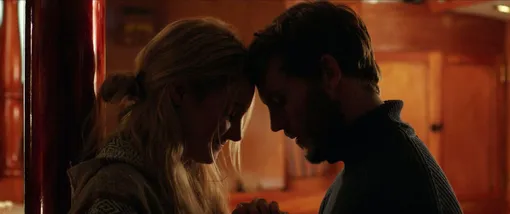 Кадр из фильма «По течению»