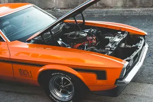 Как отмыть пространство под капотом: порядок действий