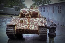 Прокатились на трофейной броне: тест-драйв немецкого танка «Пантера»