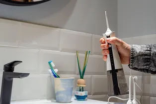 Как правильно пользоваться ирригатором и зачем он нужен на самом деле