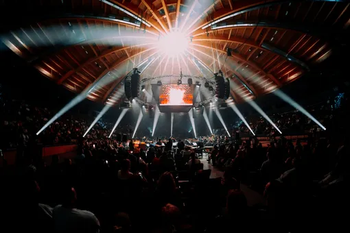 Шоу «Новый год в Хогвартсе» Шоу «Новый год в Хогвартсе»