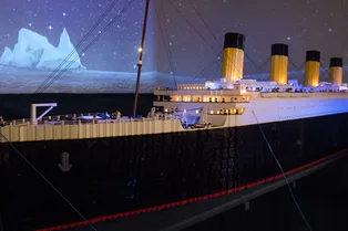 Самая большая в мире модель «Титаника» из Lego