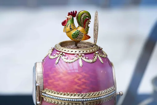 «Связь времен – связь технологий»: Эрмитаж рассказал о новых успехах в реставрации технически сложных экспонатов музея