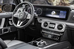 Mercedes-Benz показал салон нового «Гелендвагена»