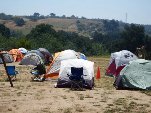 camp tents in strong wind camp tents in strong wind