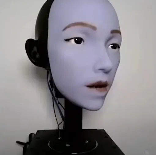 Робот, который научился говорить.