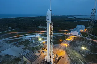 Запуск четвертой группы спутников Starlink отложен в четвертый раз Запуск четвертой группы спутников Starlink отложен в четвертый раз