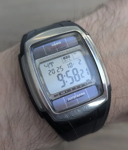 wrist watch casio solar-powered