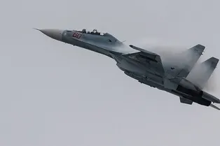 Су-30МКК показал высший пилотаж: видео Су-30МКК показал высший пилотаж: видео